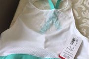 Ladies BNWT sports top size 8/10