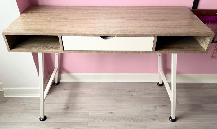 Desk Abbetved