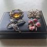 Selection Vintage/Art Deco Brooches Image 3