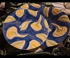 Large Serving dish /2 smaller ones
