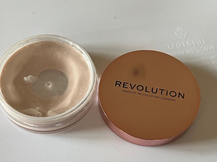 Revolution Pore Primer