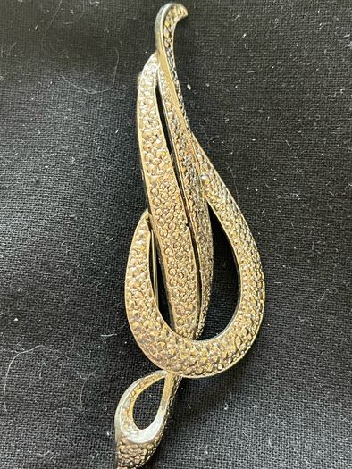 brooch
