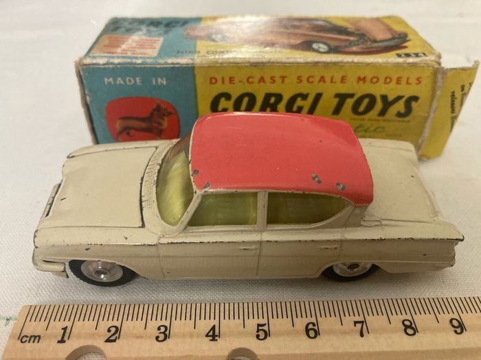Corgi 234. Ford consul classic /315. With box. 1961/65