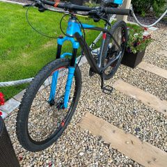 Cube carbon BIke