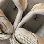 unisex trainers Image 4
