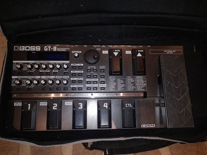 BOSS GT8 Multi Effects Pedal