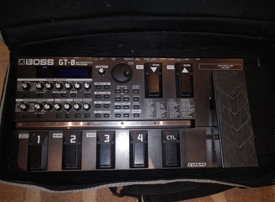 BOSS GT8 Multi Effects Pedal