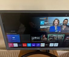 LG 28 inch Smart Tv