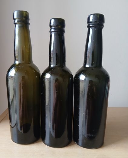 Lot of 3 vintage Guinness bottles