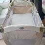 travel cot Image 4