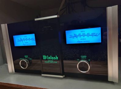 McIntosh MC402 Power Amp