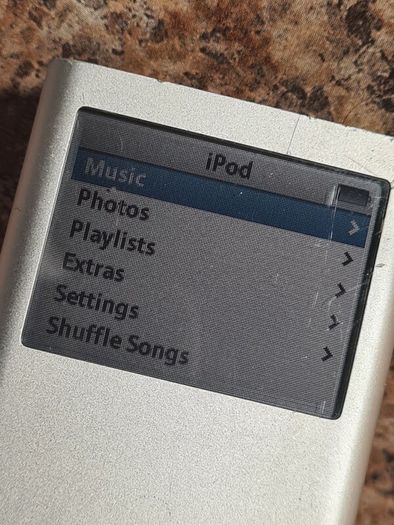Apple Ipods A1421 Touch 5th Gen A1199 Nano 2nd Gen For Parts Repair