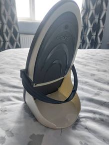 Iron holder