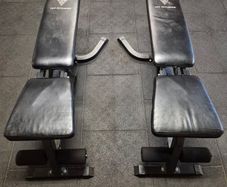2 Commercial Foldable Weight Benches