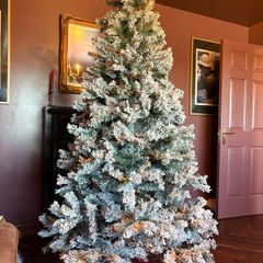 Reduced!!! christmas tree used once