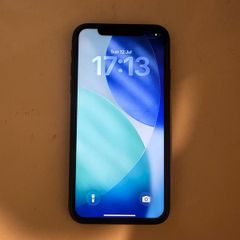 iPhone 11 - 64GB - Amazing Condition - Unlocked