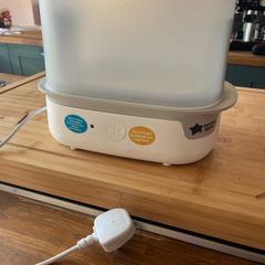 Bottle steriliser