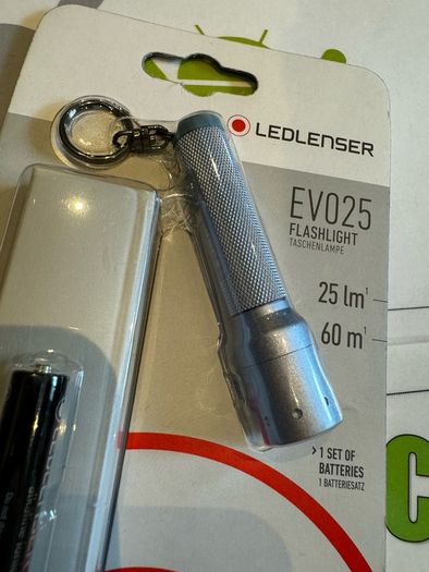 Ledlenser keychain led torch