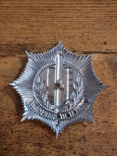 Vintage Dutch Police Badge for Dutch Municipal Police caps, obsolete - free standard postage