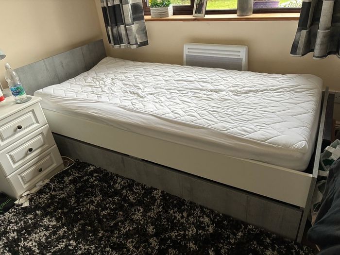 single bed