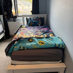 Single bed