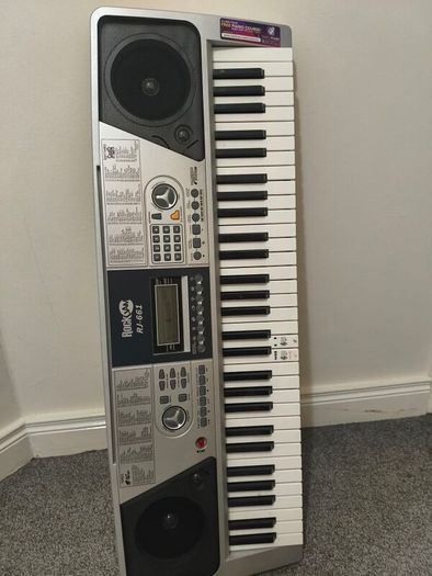 The RockJam 661 keyboard piano