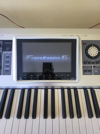 Roland G8 Fantom Keyboard and Accessories