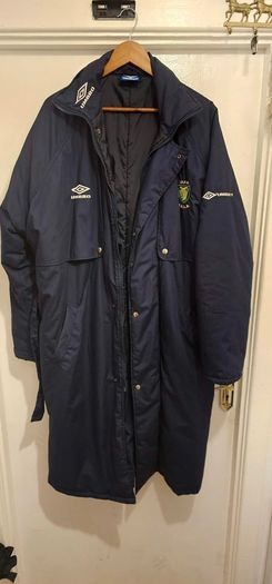 Vintage 1990s Umbro Ireland (FAI) Padded Bench Coat - Size L