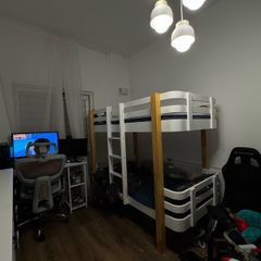 bunk bed