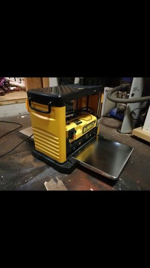 Broken power tools bought/repaired