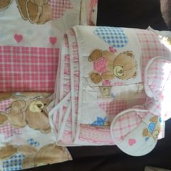 Childrens bedding 4 pc