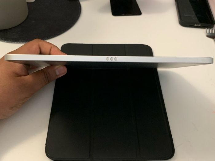 Apple iPad 10th Gen (256GB, Grey) in Excellent Condition