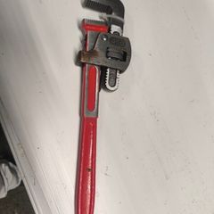pipe wrench