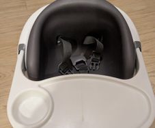 booster feeding seat