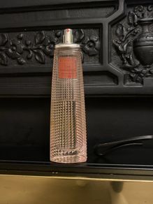 women's Givenchy perfume