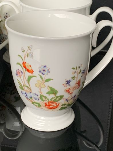 Aynsley vintage set of 4 cups