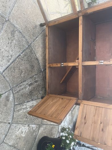 rabbit hut