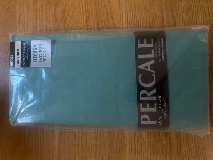single fitted sheet