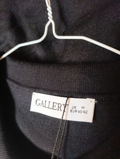 Gallery  Iris Black Button CollarJumper.  S.M - 12-14.    B.N.W.T