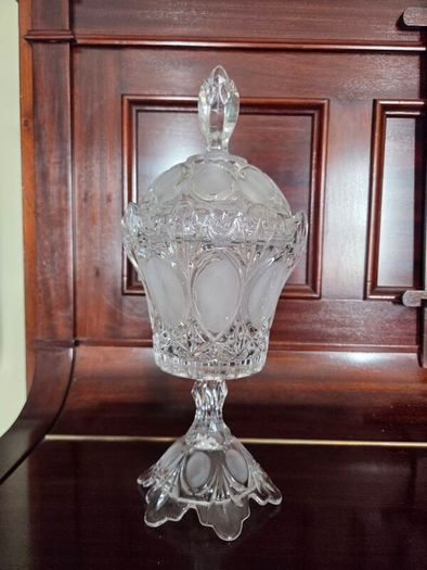 Antique Crystal Bonbonniere
