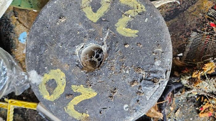 Concrete weights and cast iron plates