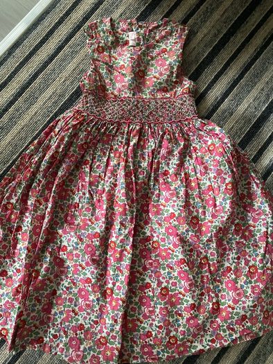 Gorgeous Dress like new size 7 years old