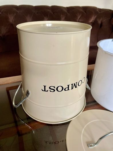 Retro Kitchen Countertop Compost Bin Food Waste Caddy
