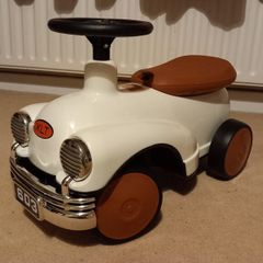 Vintage ride on car
