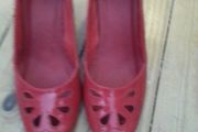 Red Shoes. Mid Heel