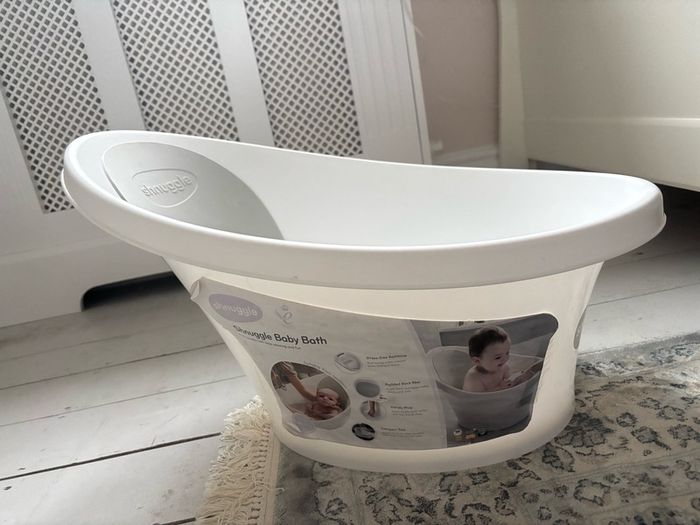 Shnuggle baby bath
