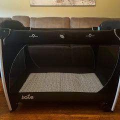 JOLE Excursion Change & Bounce Travel Cot
