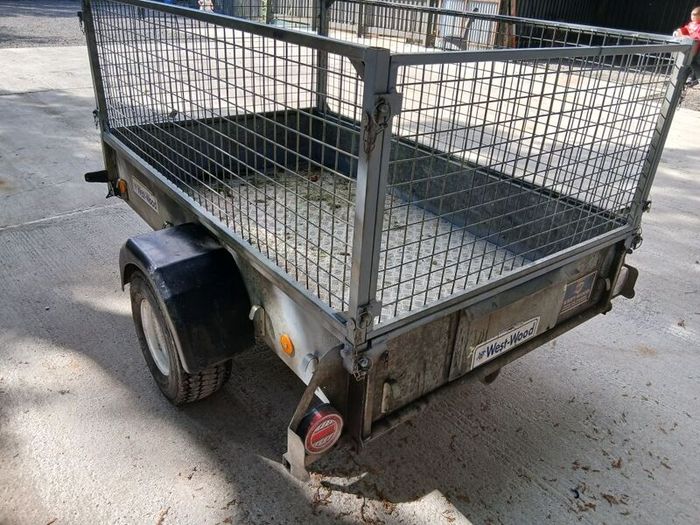 6ft6 x 4ft ifor williams trailer