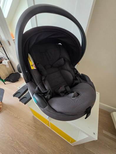 Egg 3 Bundle with Go Beyond 2 Car Seat