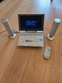 Panasonic DVD-LX9 portable DVD player
